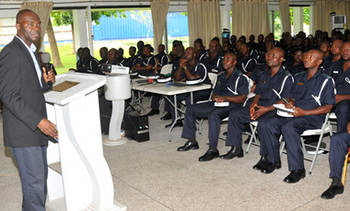Südafrika. Rekruten des Ghana Police College nehmen an einem Antikorruptionstraining teil. © GIZ
