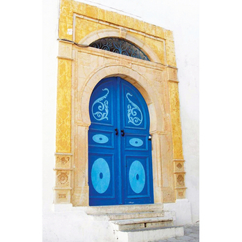 Kunstvoll gestalteter Hauseingang in Tunesien