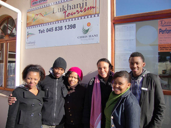Mitarbeiter des Tourismus-Informationszentrums in Queenstown, Gemeinde Lukhanji, Südafrika © GIZ