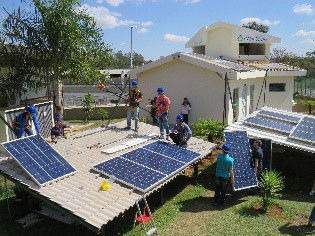 Installing photovoltaic modules at a SENAI training centre