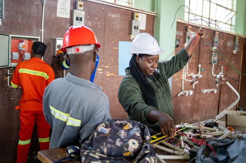 Apprentices in a Zambian vocational school. Copyright: GIZ / Luke Katemba