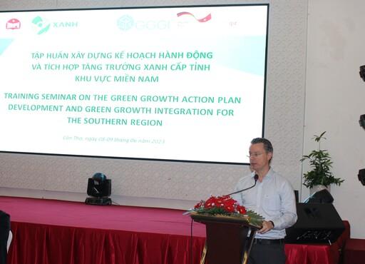 Man doing a presentation