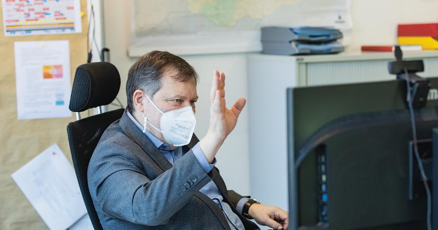 Projektleiter Markus Koerner und Peter Palesch treffen sich digital.