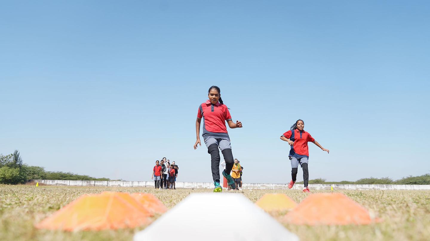 Mädchen beim Fußballtraining