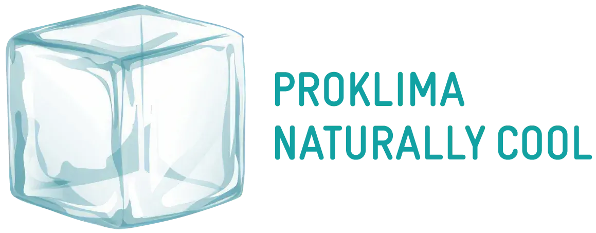Proklima Logo mit transparentem Eiswürfel links und türkisfarbenem Schriftzug Proklima rechts auf weißem Hintergrund