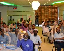 Bangladesch. Teilnehmende eines Workshops diskutieren über die Herausforderungen, die KMU bei der Anpassung an den Klimawandel zu bewältigen haben. © GIZ