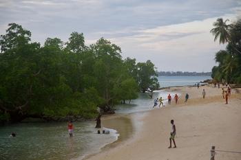 GIZ-IMAGE-2022-04-01-beach