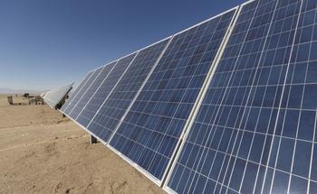 Solaranlagen unter blauem Himmel. Foto: Thomas Imo