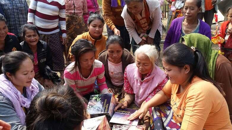 Women learn about forest protection and natural disaster. Photo credit ©  GIZ/Cristina Georgii
