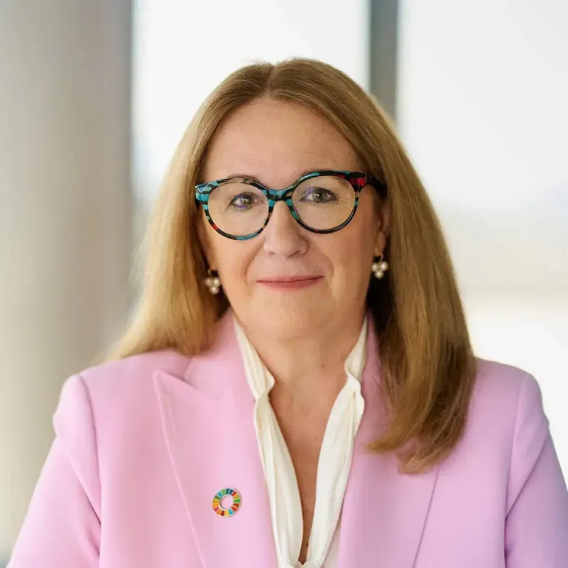 Ingrid-Gabriela Hoven