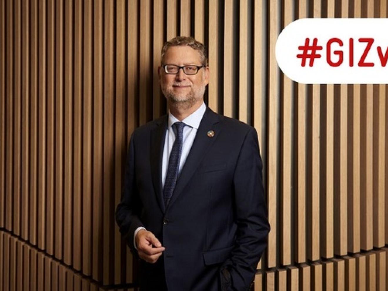 Thorsten Schäfer-Gümbel poses for a photo.