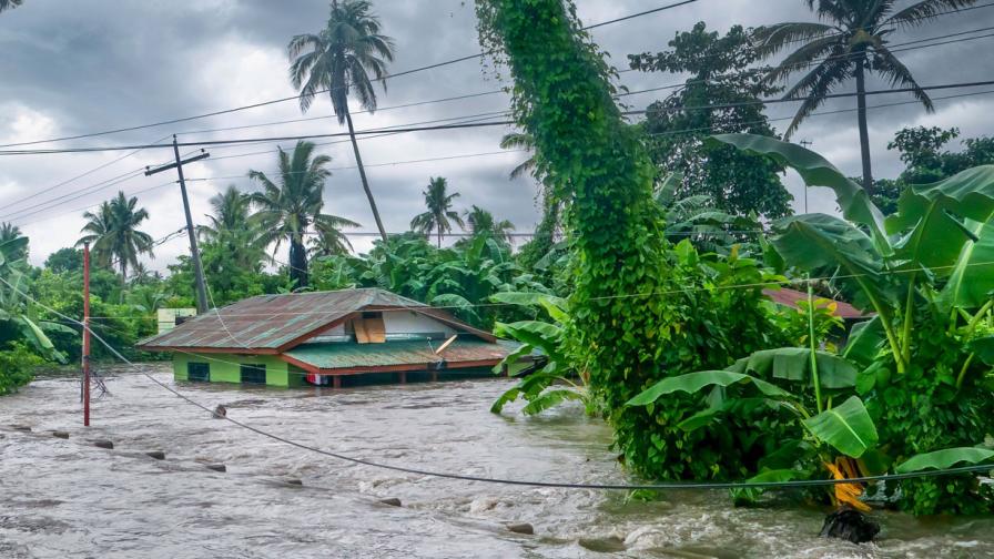 Photo of flooding in a tropical landscape