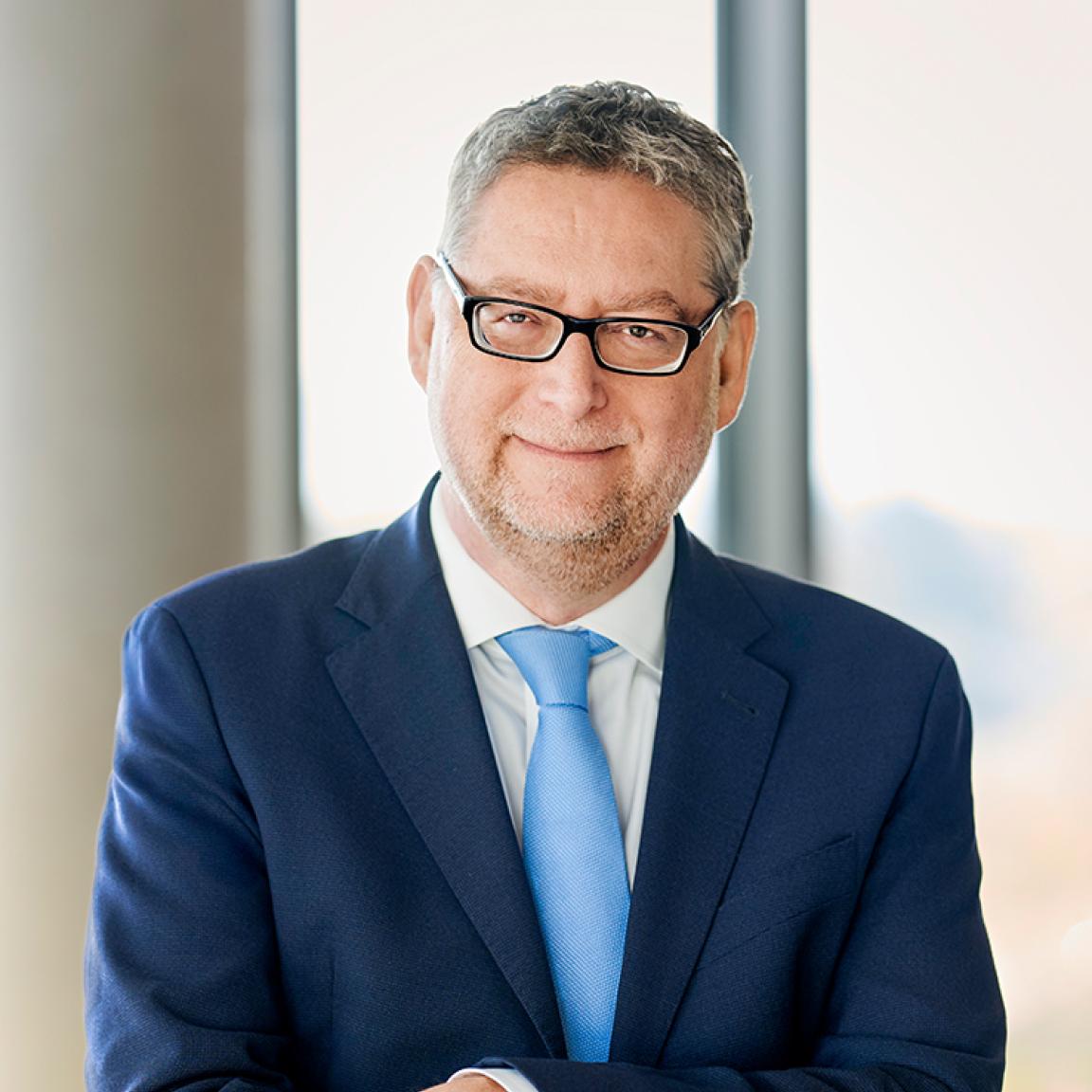 Portraitfoto von Thorsten Schäfer-Gümbel