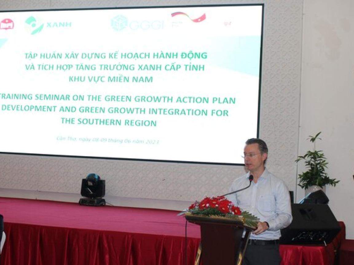 Man doing a presentation