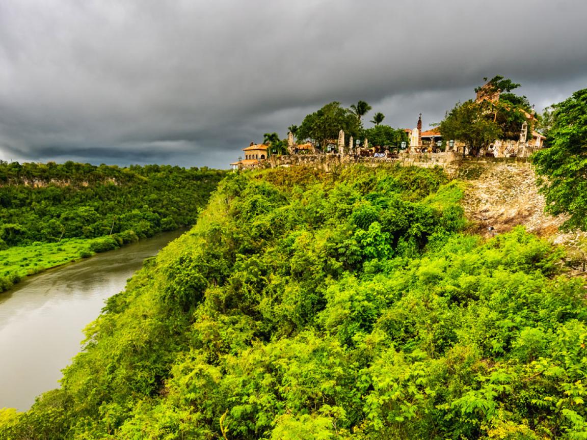 In der Dominikanischen Republik kommt die Energiewende in Schwung. Viele ziehen an einem Strang, damit der Karibikstaat seine Klimaziele erreicht.