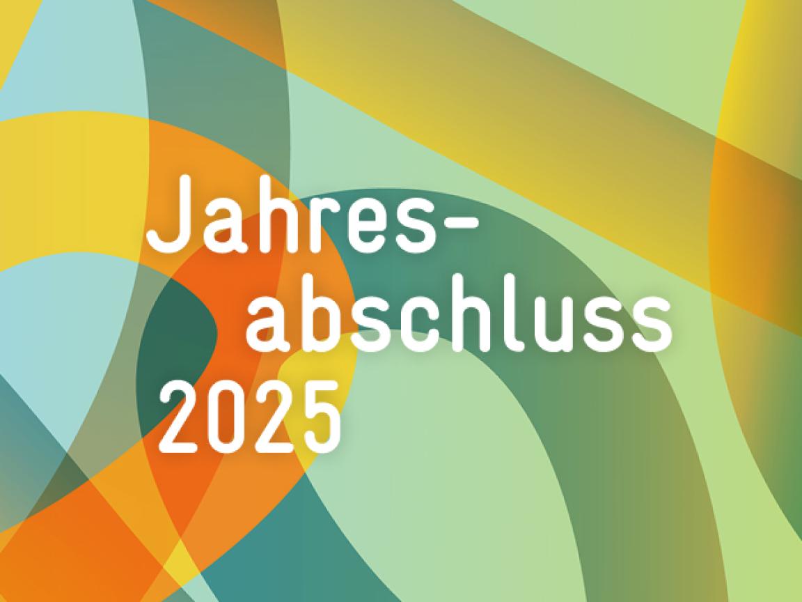 Visual mit bunten Linien und farbigem Verlauf im Hintergrund. Im Vordergrund steht "Jahresbericht 2026".