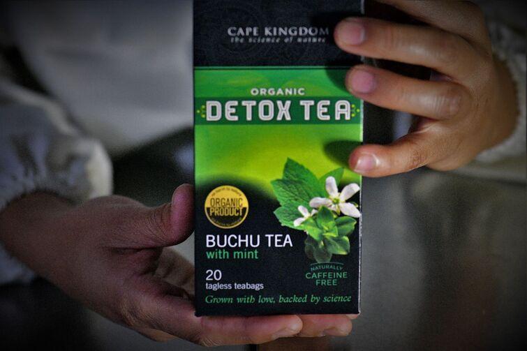 Picture of a product. Organic Detox Tea. Buchu Tea with mint
