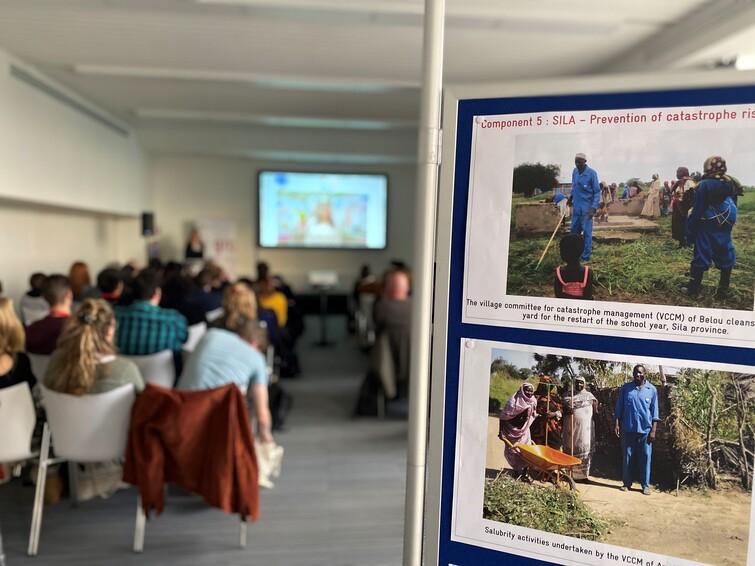 Bild von hinten während der Präsentation