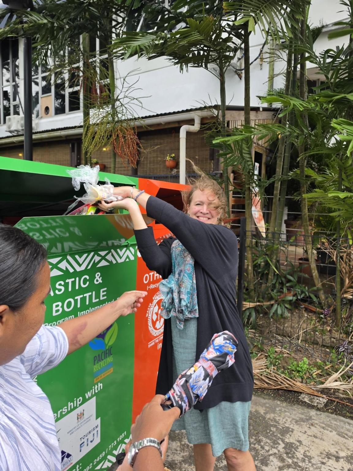 Plastic recycling bin
