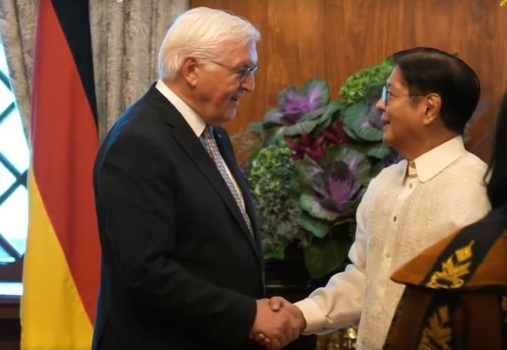 Pres handshake