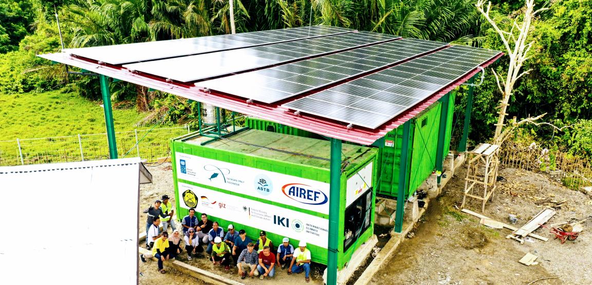 Solar Ice Maker Anlage in Kawa Maluku, Indonesien.