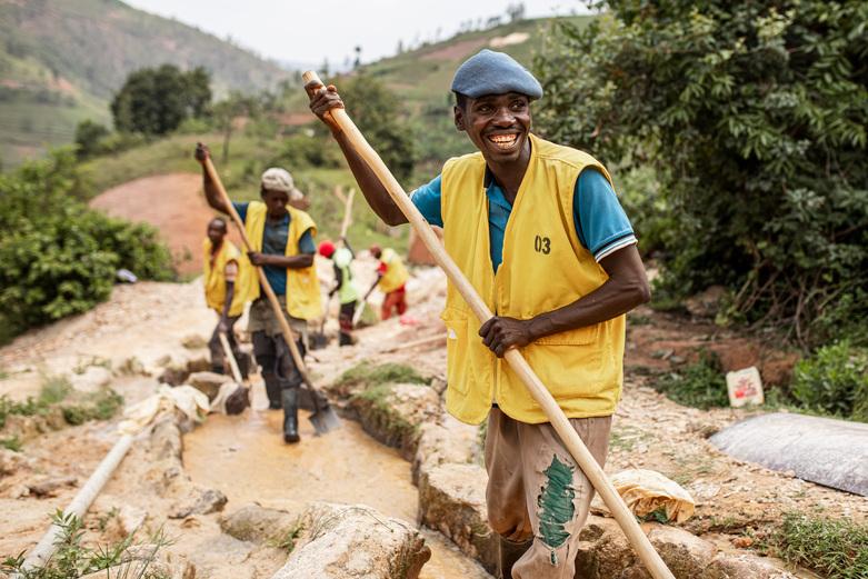 Mineurs dans la mine de Comikagi au Rwanda, octobre 2021