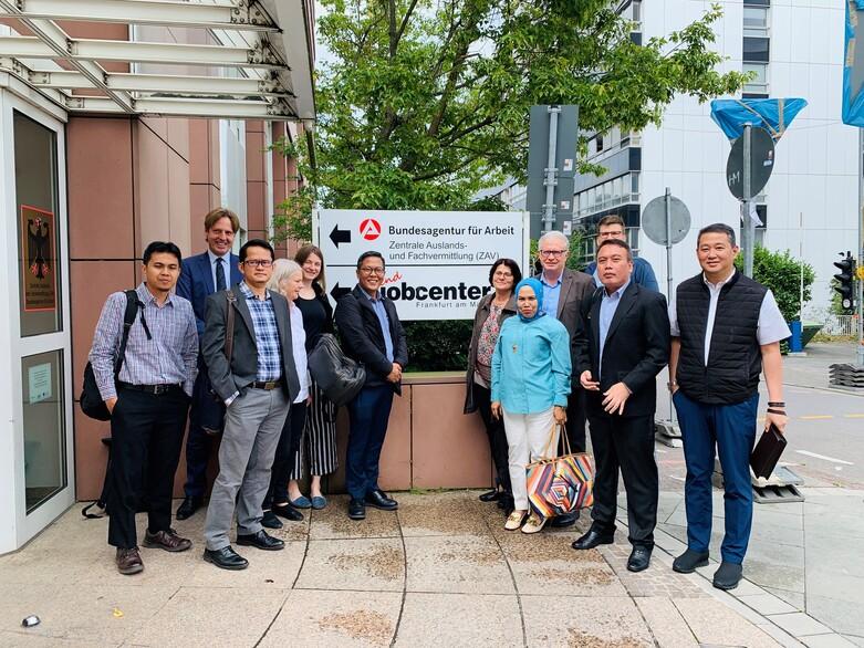 2020 07 _Study trip to the Job Centre