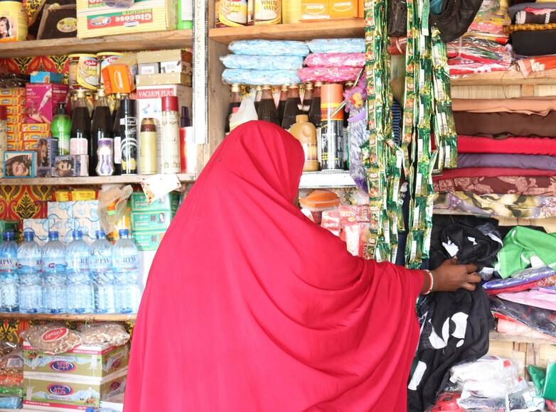 giz2023-image-grocery-store