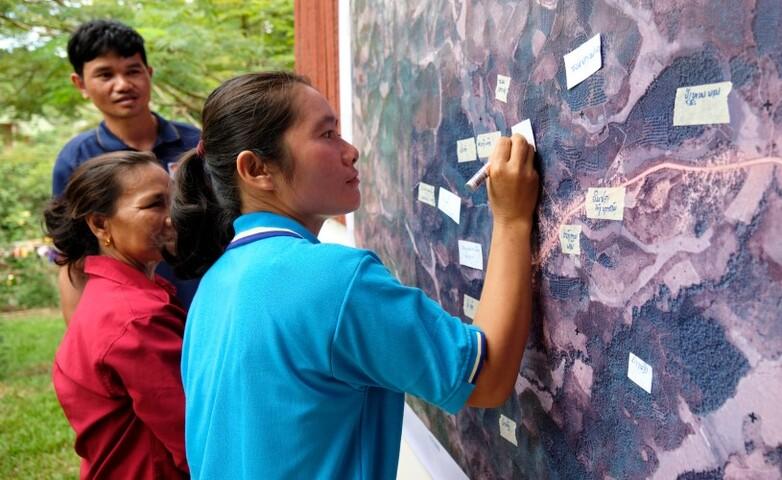 Local villagers take part in a land use planning workshop in Xayabouri Province, Laos.