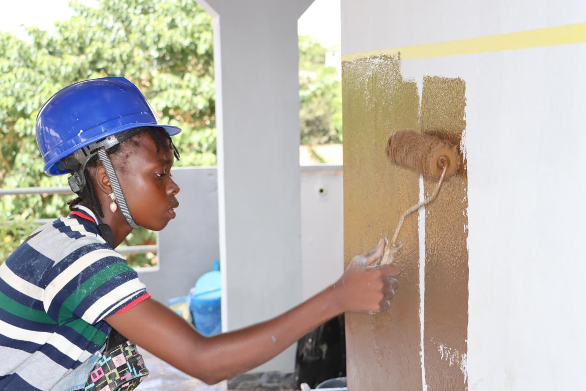 A trainee in painting.