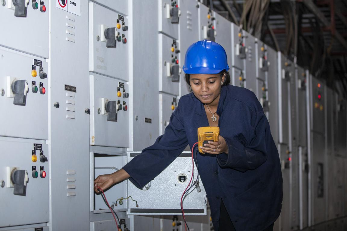 A female industrial mechanic trainee at work in the Hawassa industrial park. 
