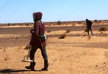Mauretanien. Goldwäscher versuchen, Gold aufzuspüren. © GIZ / Foto Projekt-Consult GmbH/Thomas Neu