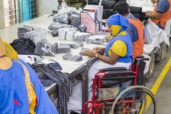 Prävention durch Schutz- und Sicherheitsmaßnahmen ist der erste Schritt zur Verbesserung der Arbeitssituation in der Bekleidungsindustrie von Bangladesch.