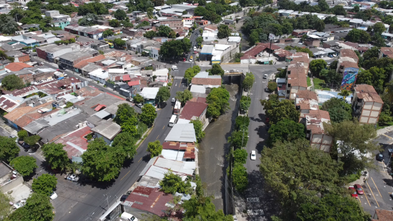 Luftaufnahme des Stadtgebiets von San Salvador, El Salvador. © GIZ / Javier Kaffie 