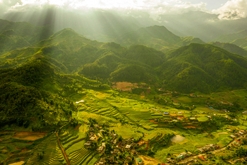 Gebirgslandschaft in Vietnam