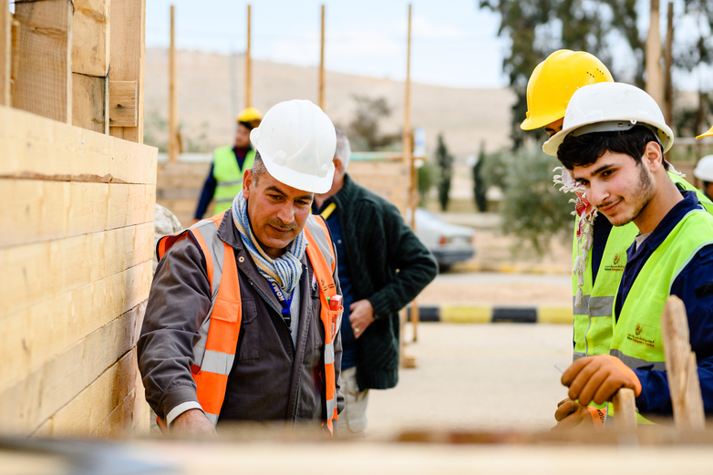 Ausbildung im Schalungsbau im NET-Center in Zarqa, Jordanien; Foto: Clemens Hess, ©GIZ