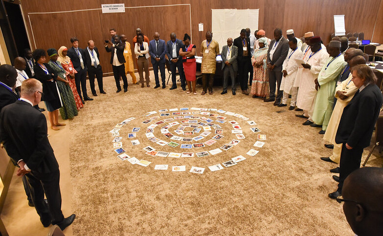 Workshop der Sahel-Allianz-Arbeitsgruppen „Dezentralisierung und Basisdienstleistungen“ und „Gouvernance“ gemeinsam mit nationalen und lokalen Partnern. Niamey, im November 2019. Organisiert von der GIZ im Auftrag des BMZ in Kooperation mit UNDP. © giz / Aude Rossignol
