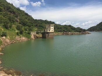 Der Lagdo-Stausee in Kamerun