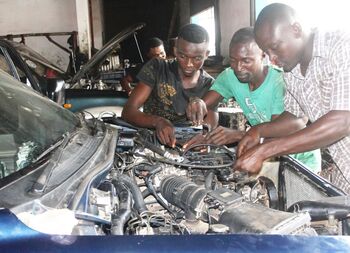 mechanical workshop PPP Fonds EU Kofi Sierra Leone