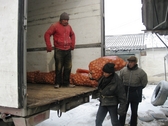Kirgisistan. Auslieferung von Saatkartoffeln in besonders abgelegenen Dörfern. © GIZ/Thominski