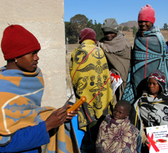 Lesotho. Bauern bei der Einfuhr der Ernte im Hochland. © GIZ