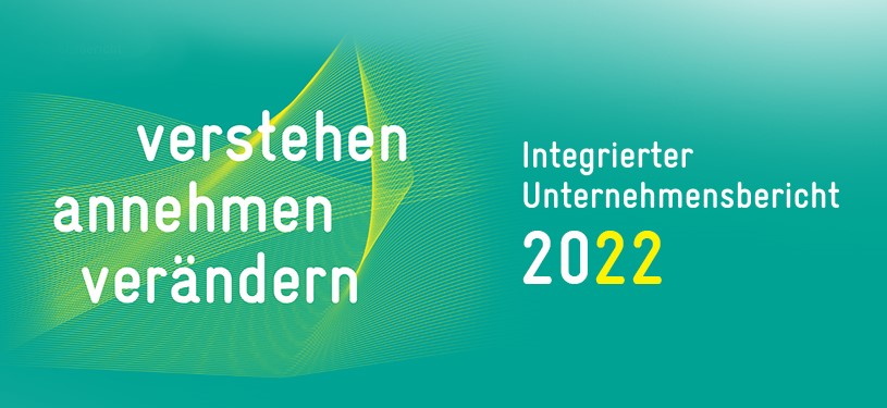 Eine türkisfarbene Kachel mit Beschriftung für den integrierten Unternehmensbericht 2022 der GIZ.