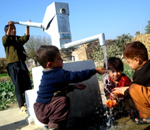 Pakistan. Installation einer Wasserpumpe im Distrikt Haripur  ©  GIZ