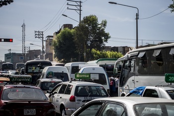 Stau zur Hauptverkehrszeit in Arequipa. © GIZ
