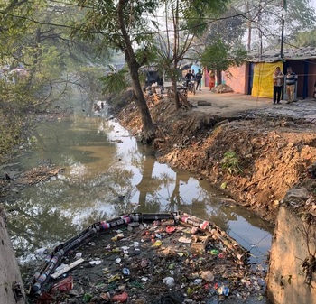 Plastic in the river in Kanpur