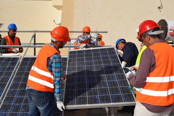 Especially in demand: Skilled workers in the field of renewable energies. Photograph: GIZ