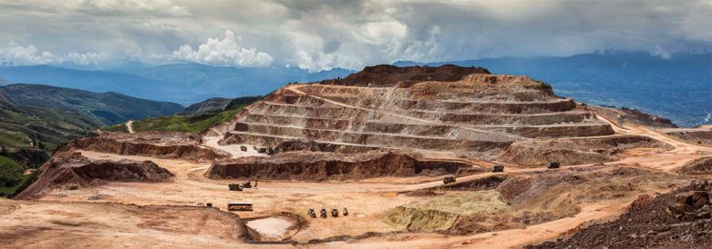 Gold and silver mine in industrial large-scale mining in Peru  ©GIZ/Rolando Suaña