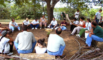 Discussing park management during an expert trip in Brazil. Visita Lukas.jpg © GIZ