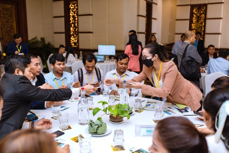 Participants exchanging name card at the Annual Business Networking event conducted in Siem Reap, on 18th of January 2023.